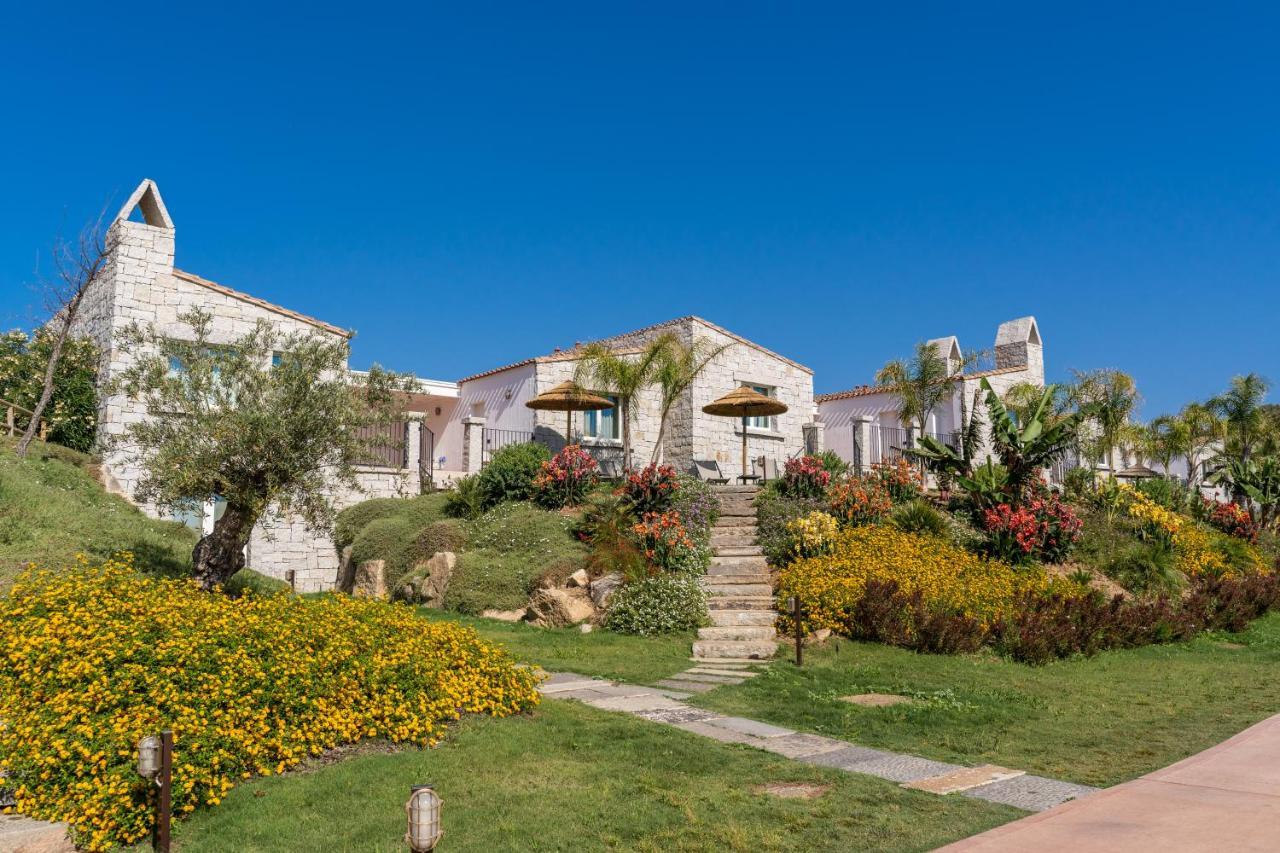 Отель Cala Sinzias 4*