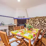 6 Bedroom Gorgeous Home In Godelleta