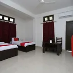 Oyo 10912 Nirman Residency