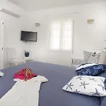 B&B Jolie