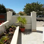 Alkira Lodge