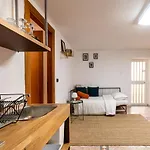 Domolea