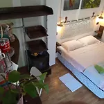 Tzio Roomme