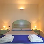 Le Residenze Di Padule 01