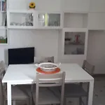 Appartamento Centralissimo A 200 Mt Dal Mare