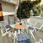Free Private Parking, New Apartment