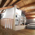 Cozy In The Center With Terrace