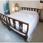 Villa Paradiso, To The Beach On Foot, Big Garden, Wifi, All Inclusive