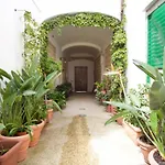 Mamu Apartment