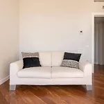 Penthouse Center