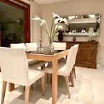 Double A Luxury Apartment