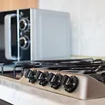 Fleming 35 - Wifi & Air Con