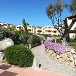 Appartamento Nel Residence Borgo Dei Mirti