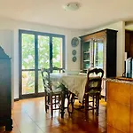 Villa Aurora