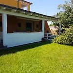 Casa Con Giardino