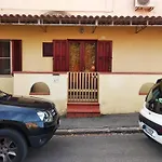 Casa In Zona Tranquilla A Carbonia