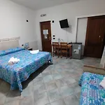 Santeodorohouse Camere E Appartamenti