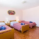 Appartamenti In Villa Con Ampio Giardino Esterno