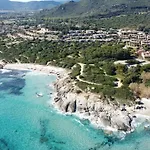 Villa Eleonora, sulle bianche spiagge di Sant Elmo e Castiadas.