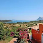 Holiday Home In Residence Lu Nibareddu In Loiri