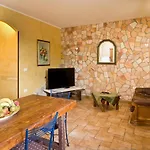 Apartment Nuraghe, Barrierefrei, Auf Olivenhain