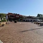 Villetta Con Ampio Giardino