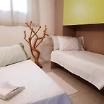 Appartamento In Villa Con Veranda Privata E Parcheggio Gratuito