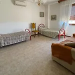 Galana E Pepaustina - Ospedali, Mare, Universita