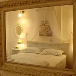 La Barchetta Suite