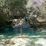 Donna Violante Porto Corallo Affittacamere