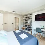 Eleonore Elegant Room Suite Cagliari