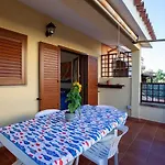 Limbara Ichnos House