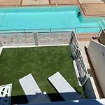 Aqua Life Luxury Apartment
