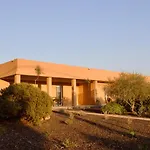 Maris Apartments & Bedrooms