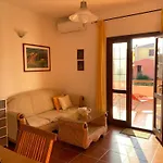 Comfy And Bright Apartment
