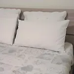 B&B Leo'S