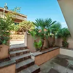 1 Bedroom Beautiful Apartment In Isola Rossa