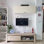 Valevalehome - Home Gallery With Fully Equipped Kitchen, Reserved Parking, Big Garden