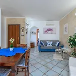 Two-Room Apartment Facing The Pool In An Elegant Setting Just 2 Km From The Sea
