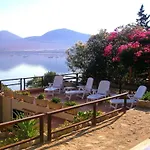 Villa Flavia Direttamente Sul Mare Con Terrazza Incantevole Per 6 Persone
