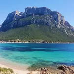 Iss Travel, Li Funnesi House - With Private Garden, Air-Condition And Two Bathrooms