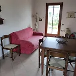 Cottage Su Merti Country Iun P7069