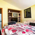 Welcomely - Via Gramsci 31 - Parcheggio Privato