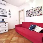 Residence Dei Fiori Con Piscina