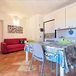 Residence Dei Fiori Con Piscina