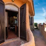 Seafront Rustic Hideaway