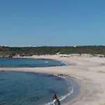 Ampio Trilocale Climatizzato In Villaggio Con Piscina Estiva 400M Dal Mare In Gallura