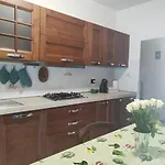 Dade Apartment