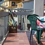 Casa Rossa, A Pochi Metri Dal Mare Iun Q1610
