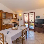 Villetta Con Patio Esterno